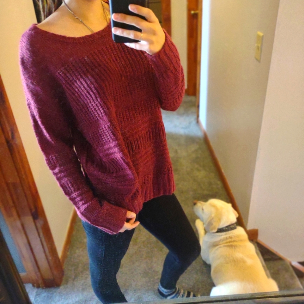Maroon sweater